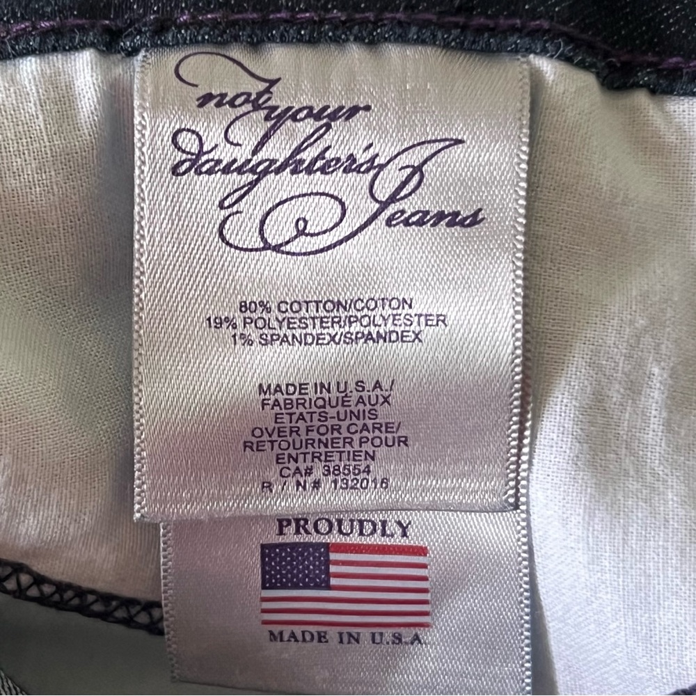 NYDJ denim jeans Shorts dark blue Sz 16 - Picture 4 of 7